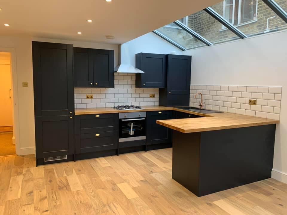 Wraparound extension, Central London